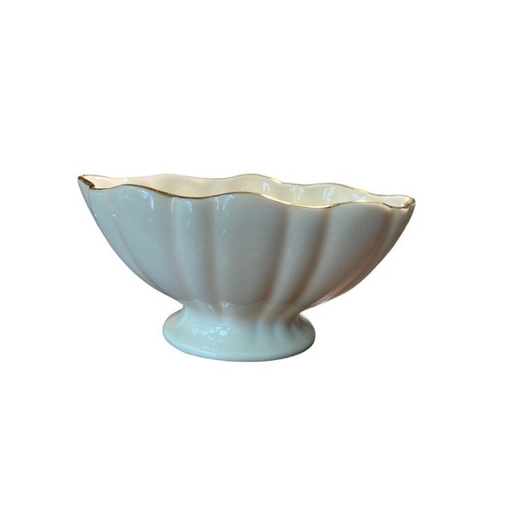 LENOX SMALL IVORY SCALLOPED FOOTED SUGAR/RING DISH - Picture 3 of 6